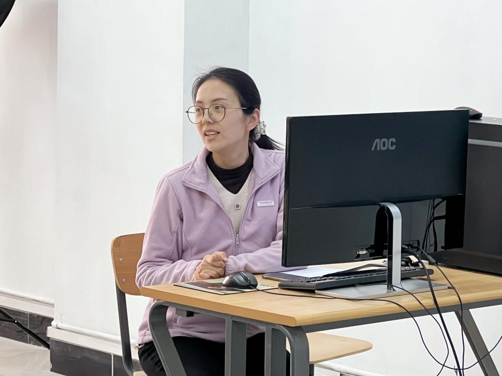 30b7ef9b82235d798de3d4aefff765e